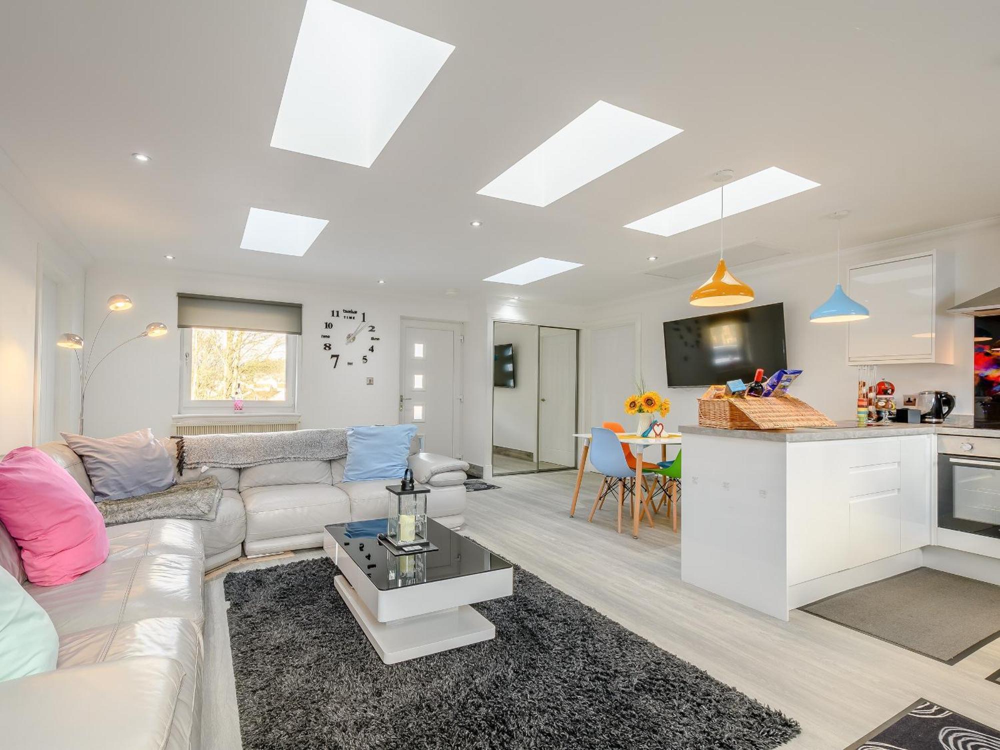 Craigpark Lodge Caldercruix Экстерьер фото